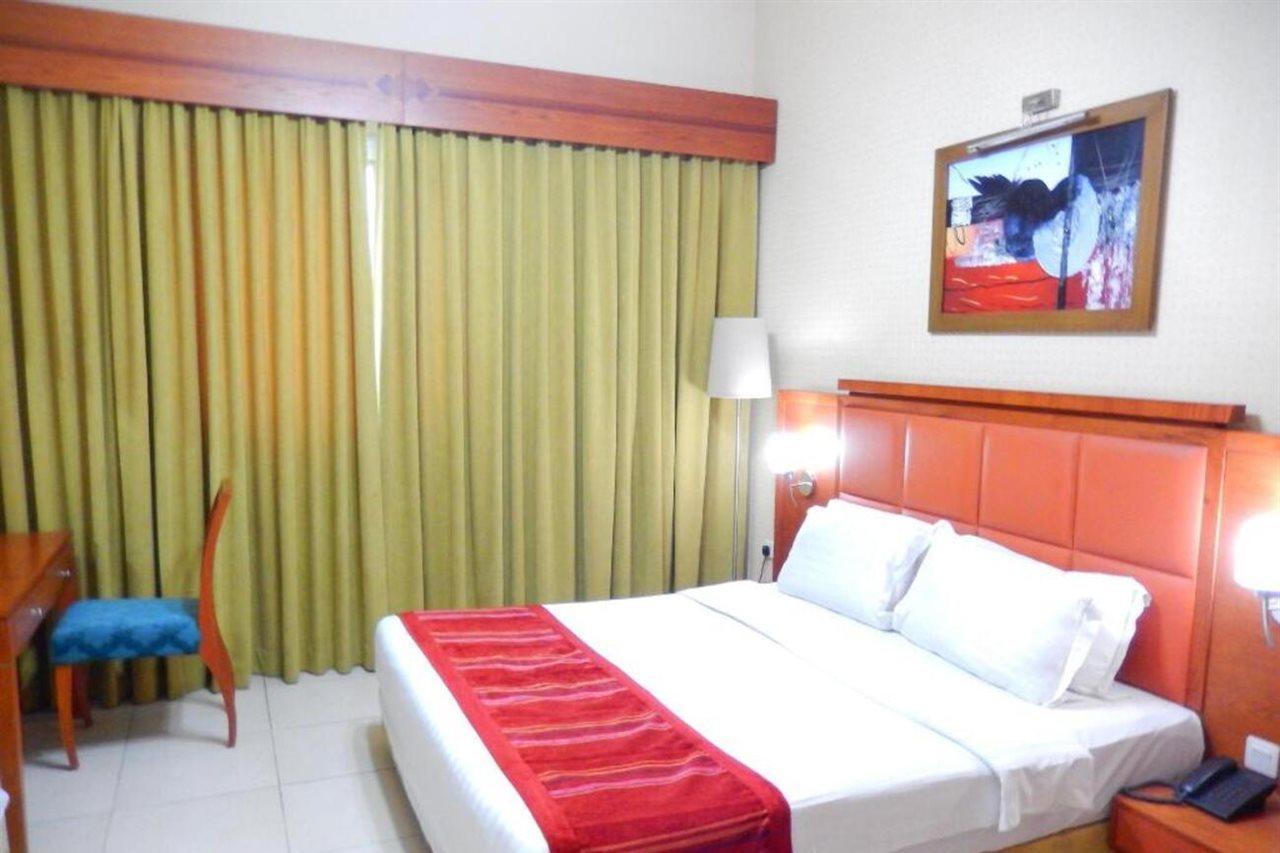 Wescott Pearl Hotel Apartments 두바이 외부 사진