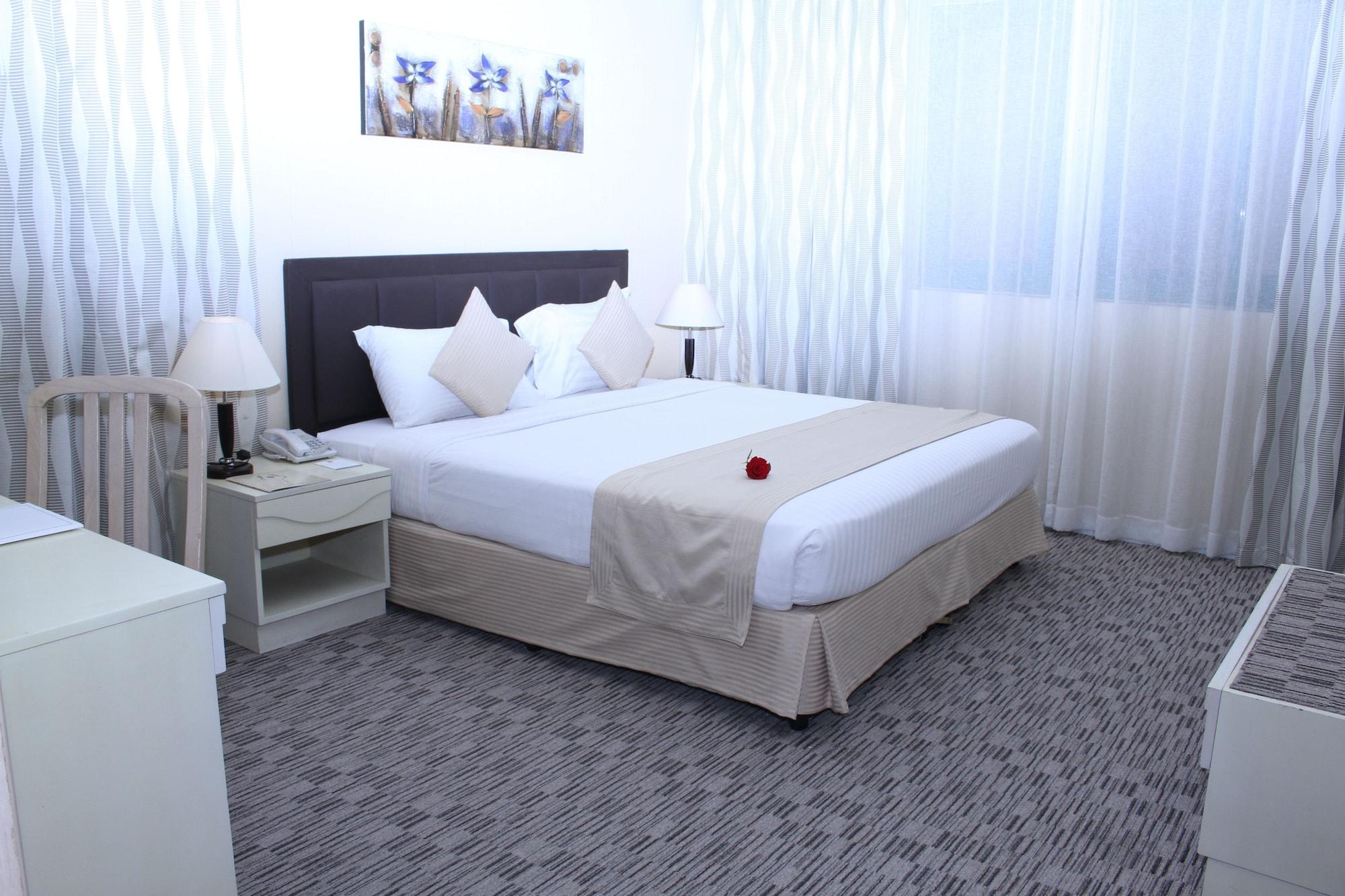 Wescott Pearl Hotel Apartments 두바이 외부 사진