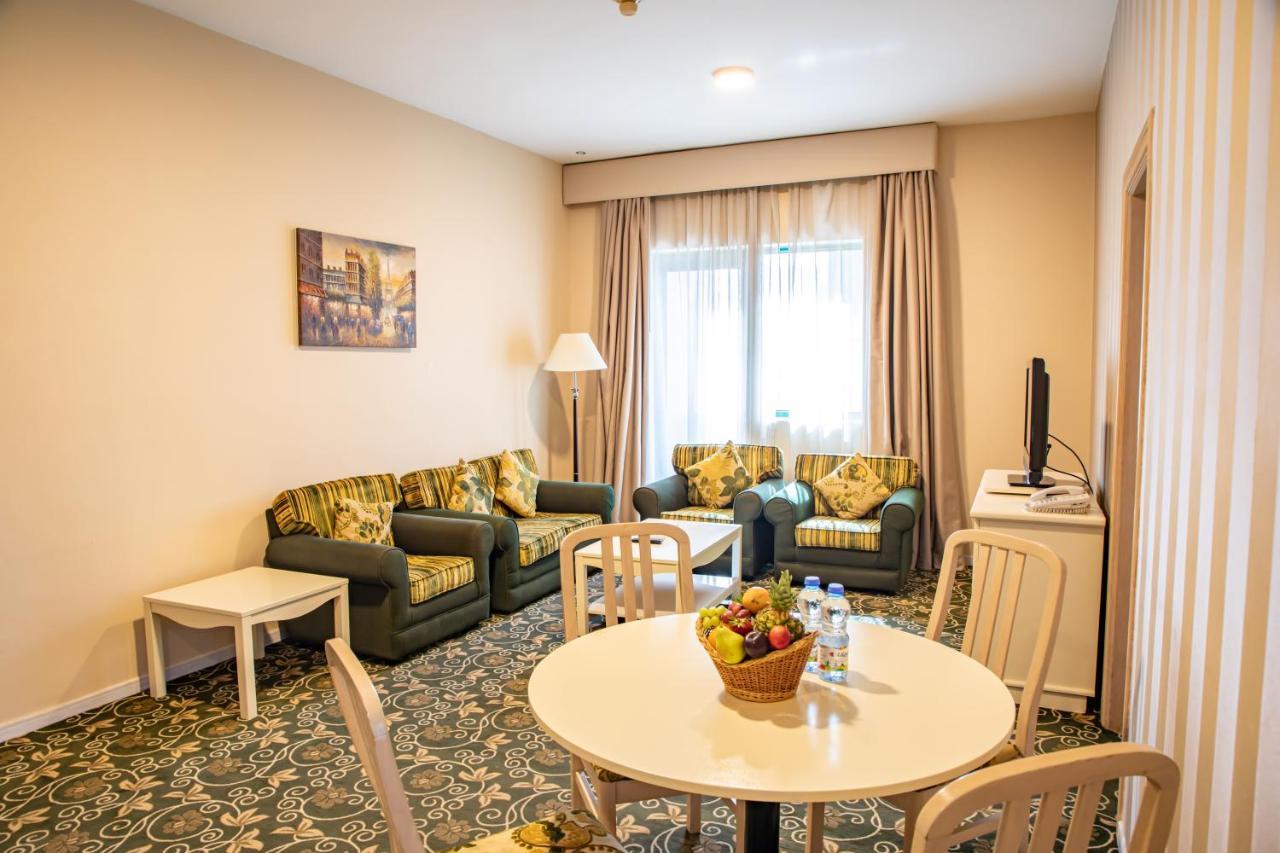 Wescott Pearl Hotel Apartments 두바이 외부 사진