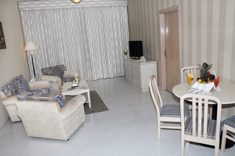 Wescott Pearl Hotel Apartments 두바이 외부 사진